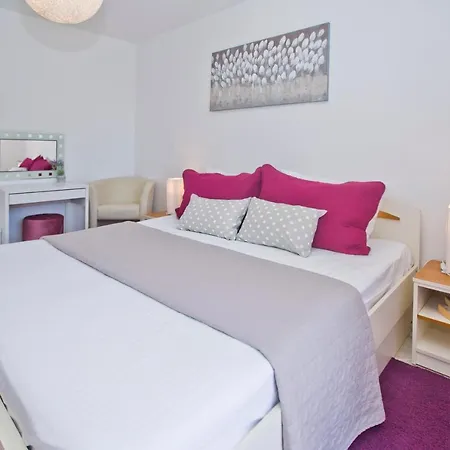 Marinka Viskovic Apartment Hvar Town