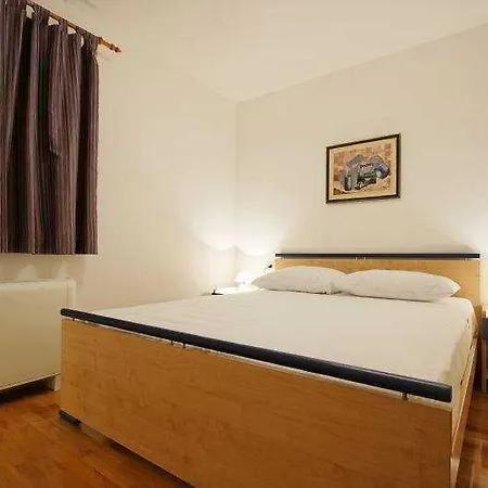 Marinka Viskovic * Hvar Town